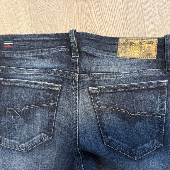 Diesel Grupee Slim-Skinny Low Waist Jeans (Dark Wash) Size 27 - Picture 3 of 10